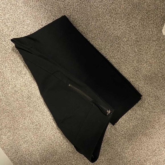 Guess by Marciano “Olivia Pant” - Picture 3 of 4